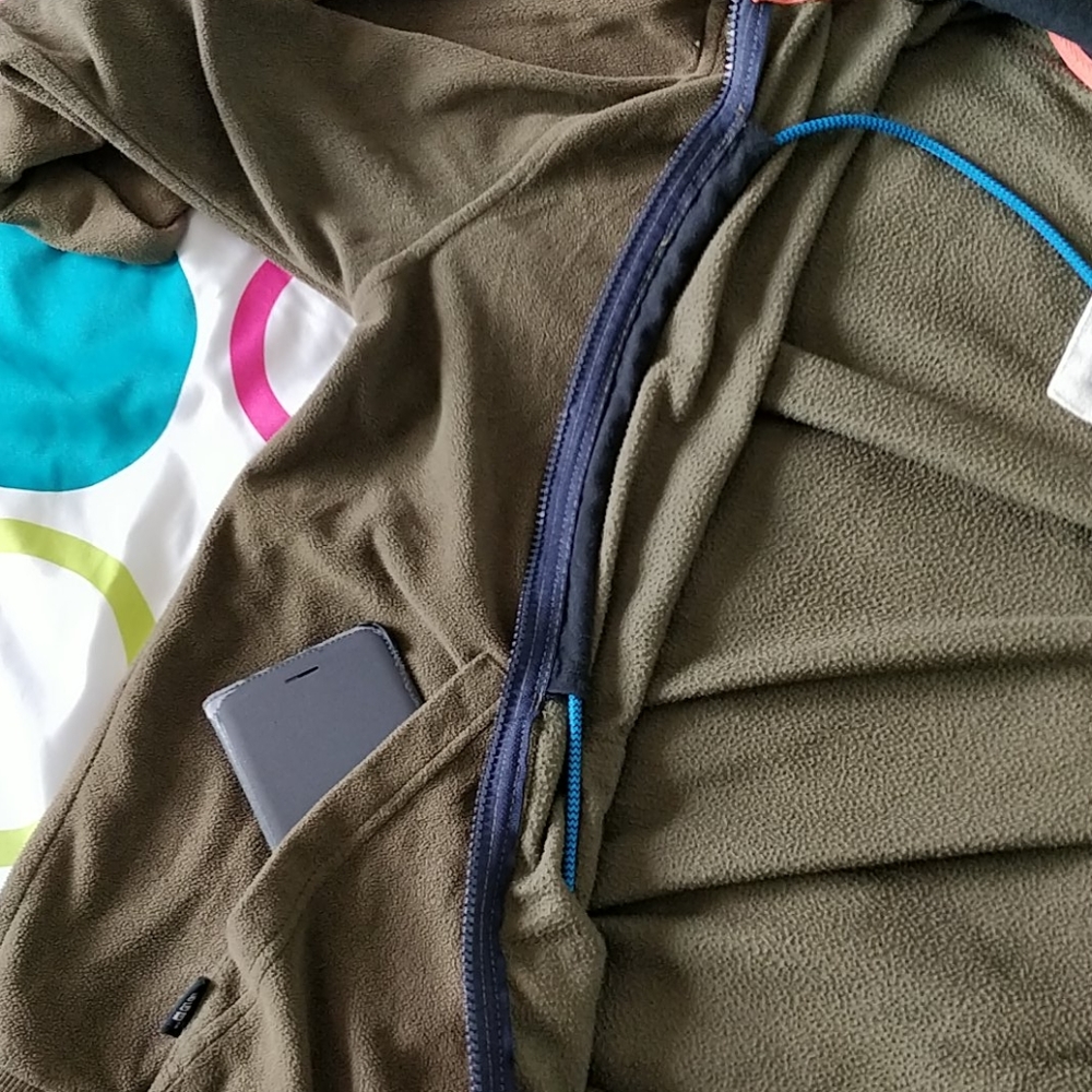 Olive Green Tech Headphone Hoodie - Picture 5 of 6